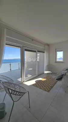 Haus 112 m², Sukošan - erste Reihe zum Meer und Meerblick