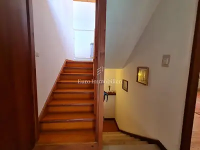 Kuća s velikom okućnicom u okolici Pule - 15
