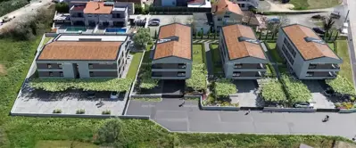 Verkauf von Wohnungen in modernem Neubau mit Pool, nahe Fažana!