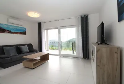 Stan 60 m², Bribir - pogled na more i dvije terase - 2