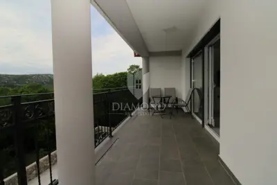 Stan 60 m², Bribir - pogled na more i dvije terase - 6
