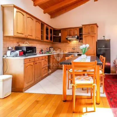 Stan 79 m², Rovinj centar - 3 spavaće sobe i terasa - 6