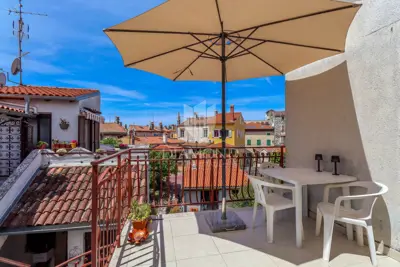 Stan 79 m², Rovinj centar - 3 spavaće sobe i terasa - 16