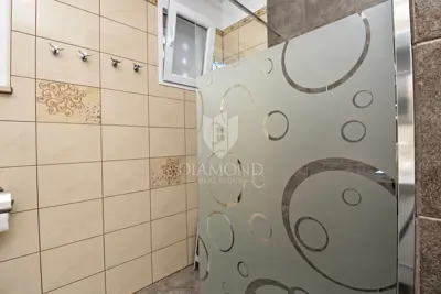 Haus 98 m², Klenovica - in Meeresnähe und Garten - 9