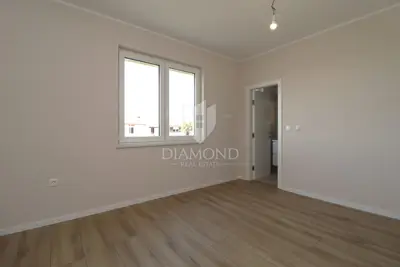 Stan 113 m², Poreč - 3 spavaće sobe, 3 kupaonice - 7