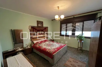 Familienhaus mit Hof in Madaraševcu - 3
