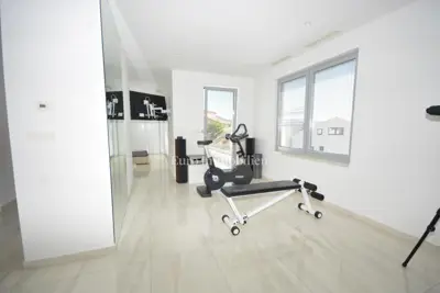 Vila 400 m², Krk - pogled na more i bazen - 19