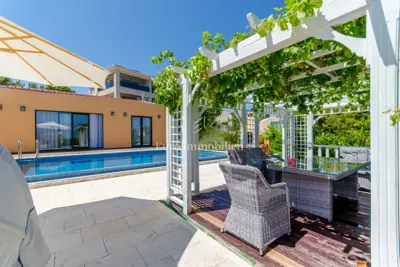 House for sale in Otok Brač, 77 m² - 5