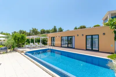 House for sale in Otok Brač, 77 m² - 3
