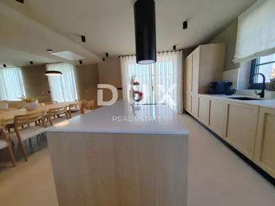 Villa 320 m², Poreč - 5 Schlafzimmer und 5 Badezimmer - 22