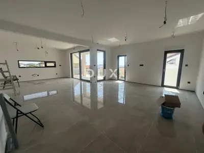 Wohnung zum Kauf in Zečevo Rogozničko, 125,7 m² - 2