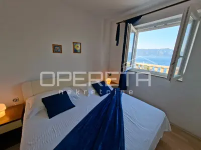 Kamena vila 400 m², Povlja na Braču, prvi red do mora - 10