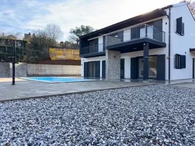 Haus in Rakalj, 400 m vom Zentrum entfernt, mit Pool und Garten - 3