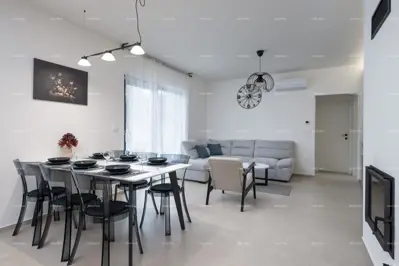Kuća u Raklju, 400 m od centra, s bazenom i vrtom - 18