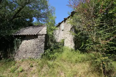 Kuća 130 m², Kršan - za adaptaciju - 2