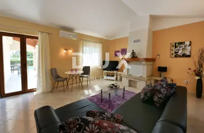 Haus 140 m², Sveti Lovreč - Pool und Terrasse - 11