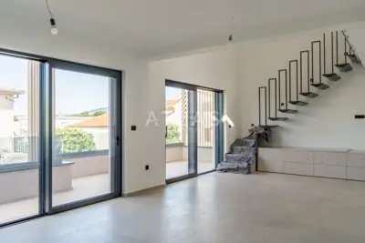 Rijeka, trsat | stan s galerijom u novogradnji - 15
