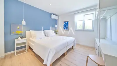 Vila 180 m², Kaštel Novi - bazen i privatnost - 11