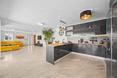 Luxury villa with pool for sale – Istria, near Barban - 7
