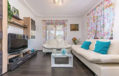 Labin, dvije kuće za odmor sa bazenima - 16