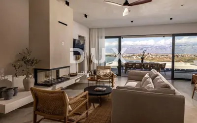 Villa 295 m², Pag - Meerblick und Pool - 10