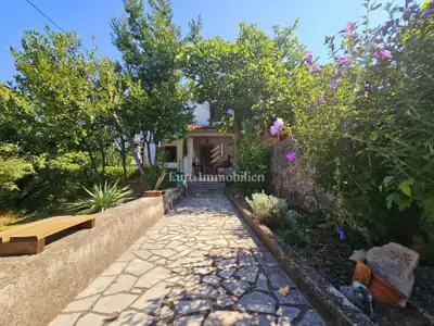 Doppelhaushälfte 130 m², Šilo - großer Gartenbereich - 8