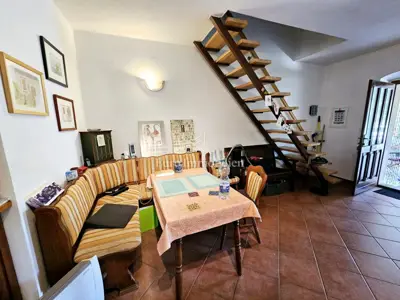Doppelhaushälfte 130 m², Šilo - großer Gartenbereich - 17