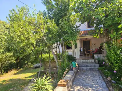 Doppelhaushälfte 130 m², Šilo - großer Gartenbereich - 9