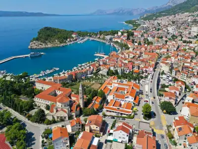 Kuća 250 m², Makarska - stari centar i vrt 443 m² - 9