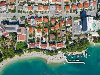 House 250 m², Makarska - old center and garden 443 m²