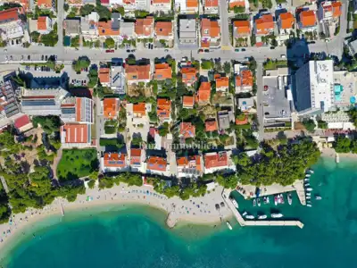 Kuća 250 m², Makarska - stari centar i vrt 443 m² - 2