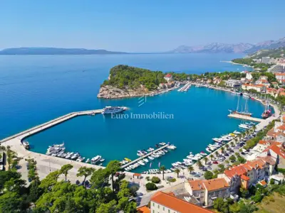 Kuća 250 m², Makarska - stari centar i vrt 443 m² - 10
