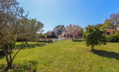 Rovinj, okolica, osunčana kuća sa velikom okućnicom - 19