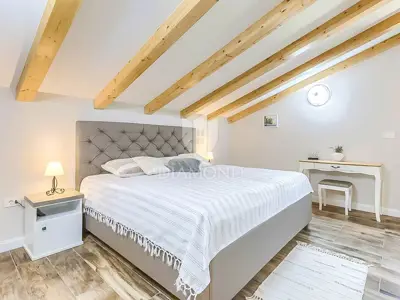 Rovinj, okolica, osunčana kuća sa velikom okućnicom - 9