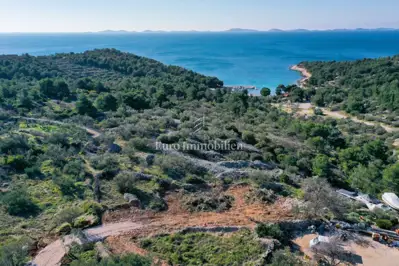 Land plot for sale in Murter