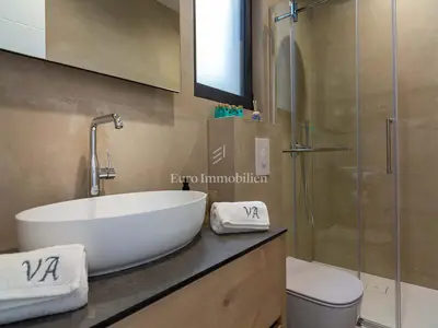 Villa 354 m², Veliko Brdo - pool and sea view - 15