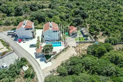 Kuća 500 m², Novalja - Gajac, bazen i pogled na more