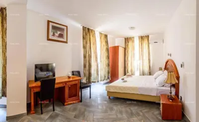 Hotel 1 150 m², Medulin - Zentrum, Restaurant und Parkplatz - 5