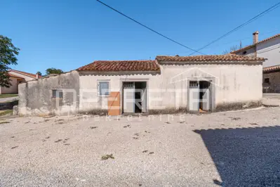 Kuća 70 m², Vižinada - kameni zidovi i istarski krov