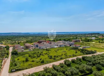 Zemljište 8.388 m², Vodnjan - poslovna namjena