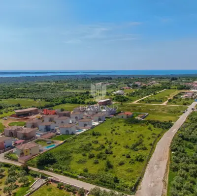 Zemljište 8.388 m², Vodnjan - poslovna namjena - 2