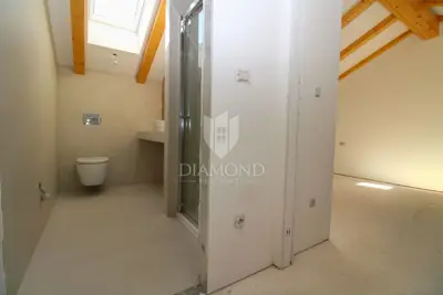 House 85 m², Skitača - renovated and furnished - 10