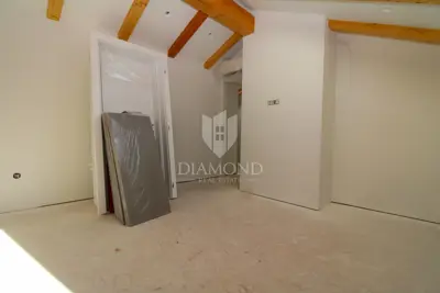 House 85 m², Skitača - renovated and furnished - 9