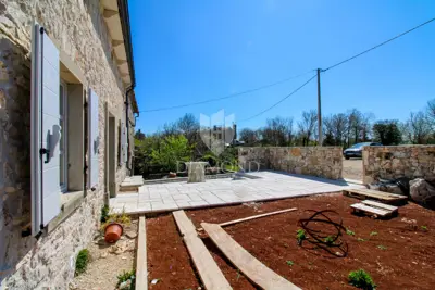 House 85 m², Skitača - renovated and furnished - 12