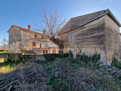 Krk - Haus zur Renovierung auf einem größeren Grundstück - 2