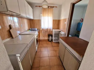 Krk - Haus zur Renovierung auf einem größeren Grundstück - 7