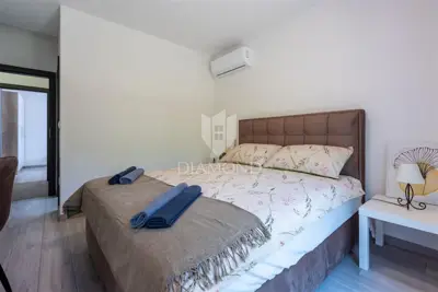 Kuća 1.039 m², Labin - bazen i natkrivena terasa - 12