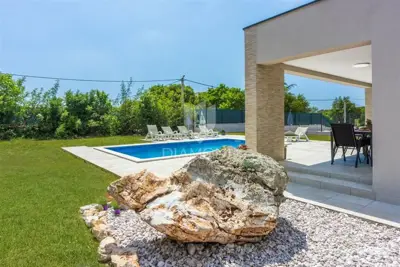 Kuća 1.039 m², Labin - bazen i natkrivena terasa - 2