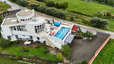 Haus zum Kauf in Momjan, 317,9 m² - 9