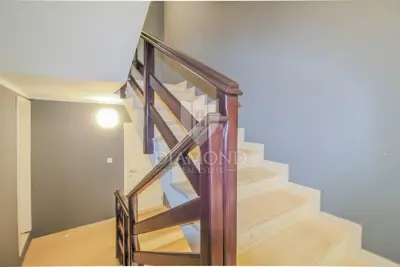 Haus 240 m², Umag - Zentrum, Investition für Tourismus - 10